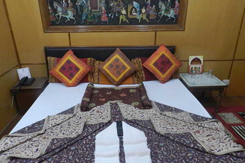 Jaipur Darbar Hotel Exterior photo
